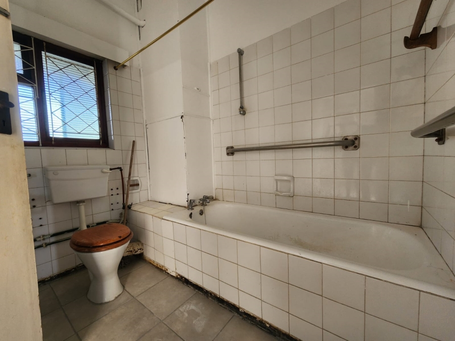 To Let 1 Bedroom Property for Rent in Quigney Eastern Cape